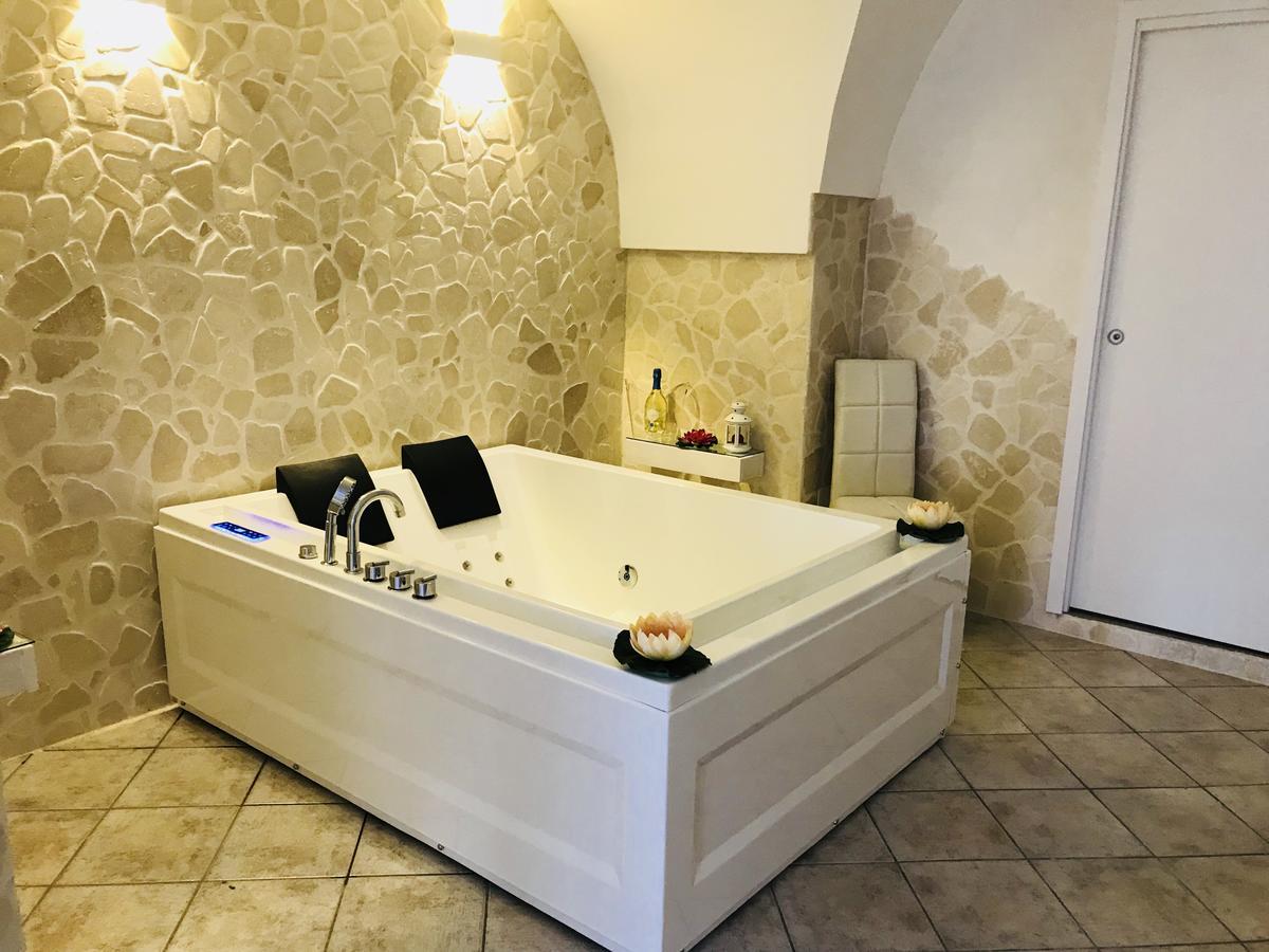 26 Suite Home Ostuni Buitenkant foto