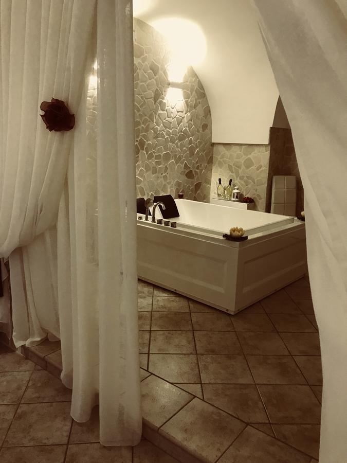 26 Suite Home Ostuni Buitenkant foto